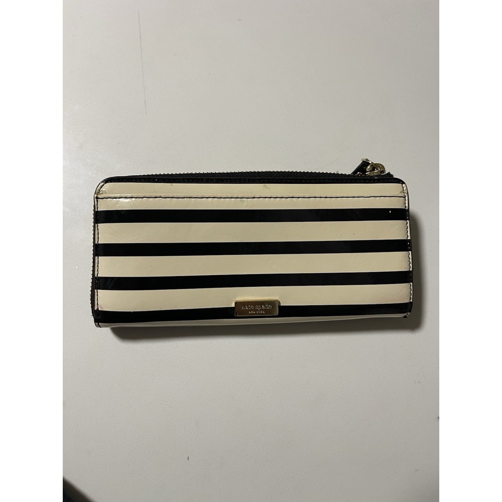 Kate Spade Keira Chelsea‎ Park Patent Black Cream Stripe Zippered Wallet READ
